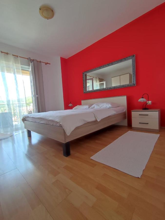 Apartments Laus ザヴァラティサ エクステリア 写真