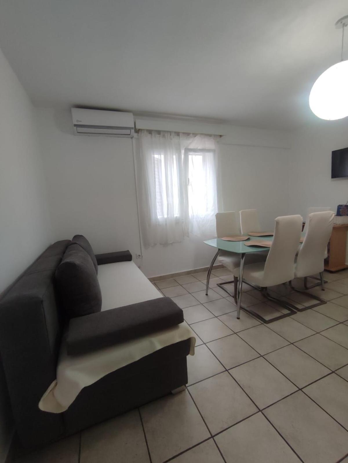Apartments Laus ザヴァラティサ エクステリア 写真